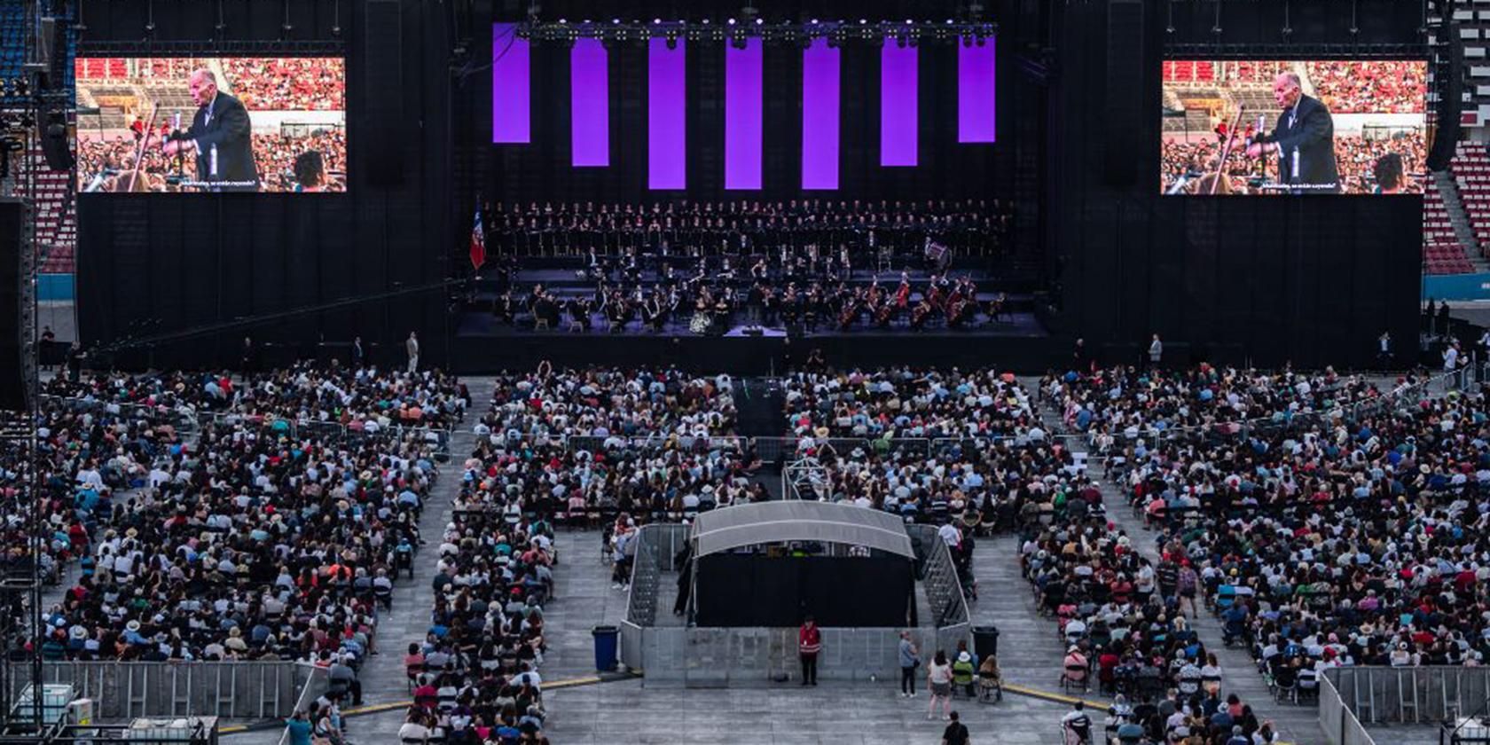 Histórico concierto reunió a más de 35 mil personas con la Novena Sinfonía de Beethoven en el Estadio Nacional